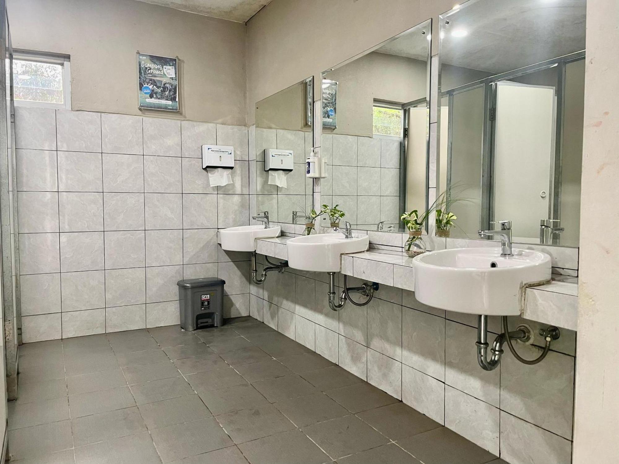 Heha Waterfall Suites & Camping Ground Paragajen 외부 사진